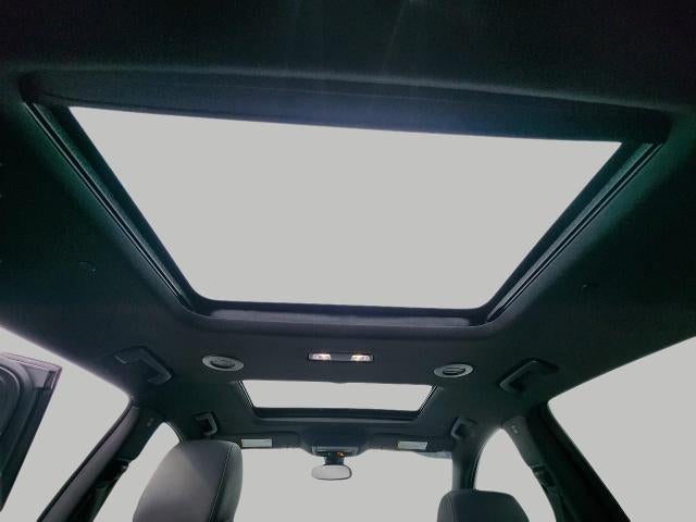 2023 Buick Enclave AWD 4DR ESSENCE **GARAGE DOOR TRANSMITTER**HEATED FRONT SEATS**POWER SUNROOF**