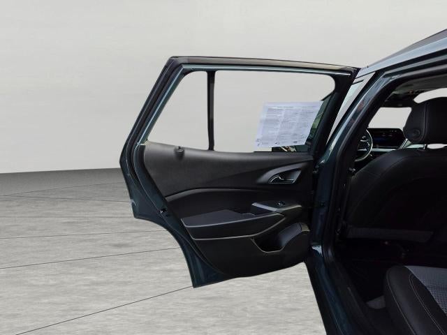 2025 Chevrolet Trax FWD 4dr LT