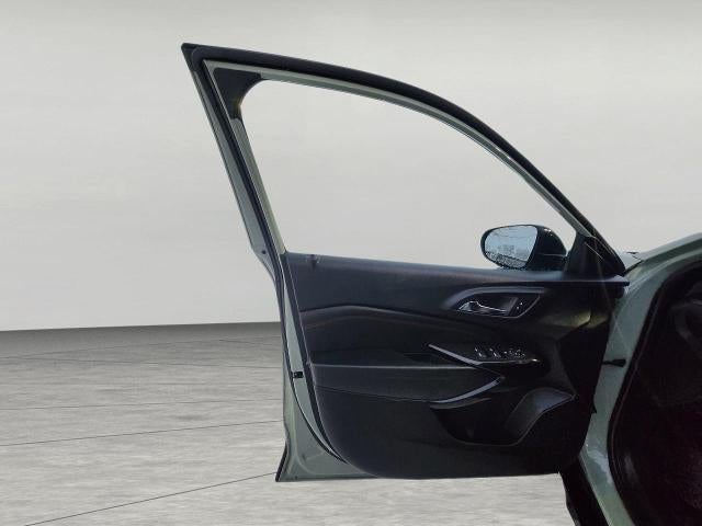 2024 Chevrolet Trax FWD 4DR 2RS **ADAPTIVE CRUISE CONTROL**HEATED FRONT SEATS & STEERING WHEEL**PASSIVE ENTRY/LOCK**